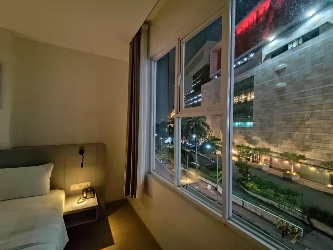 Grand Thamrin Hotel Yakarta Exterior foto